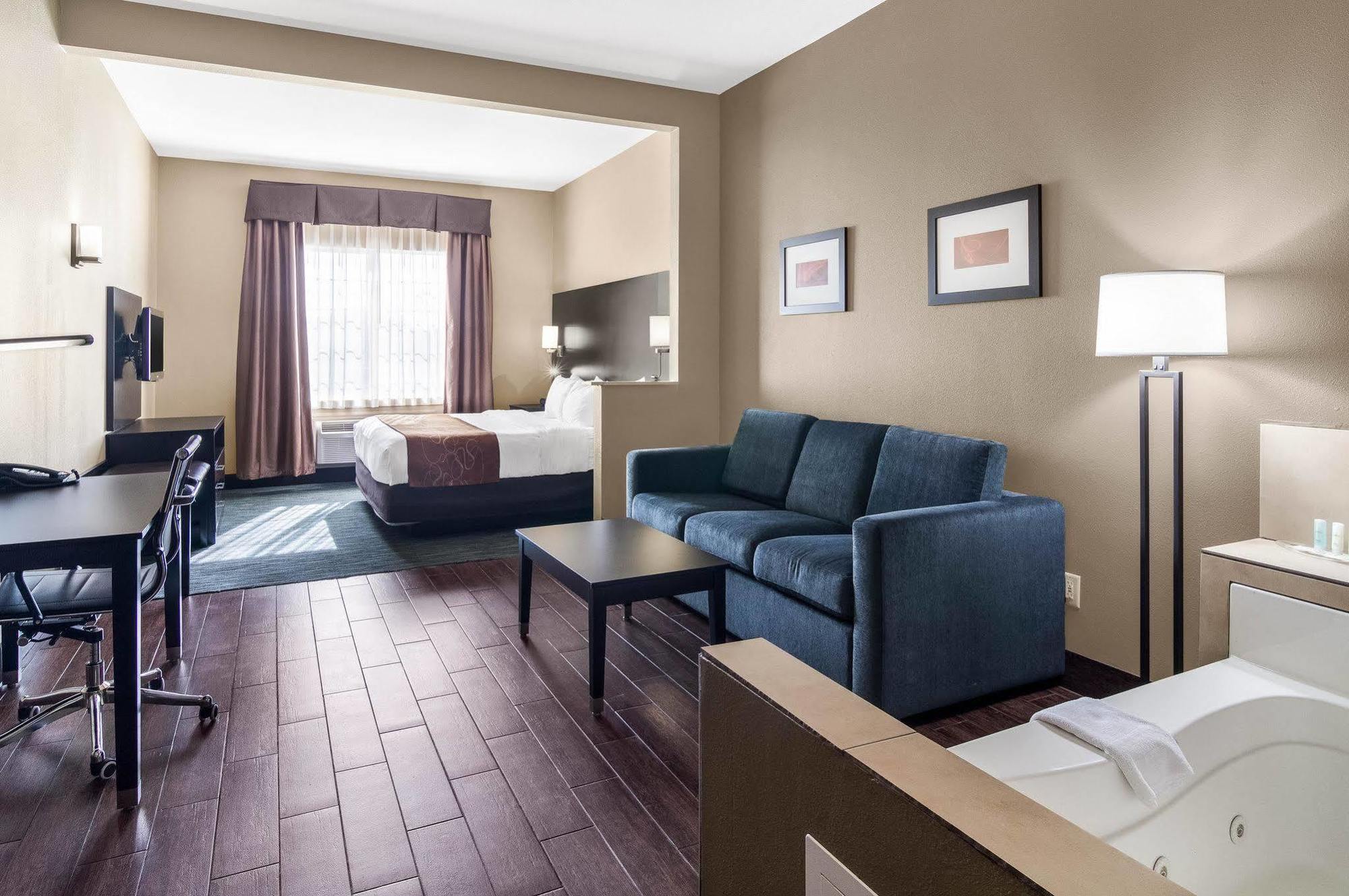 Comfort Suites Oděsa Exteriér fotografie